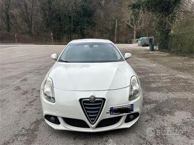 Usata Alfa Romeo Giulietta 140 CV (102 kW) 2011 Bianco Utilitaria