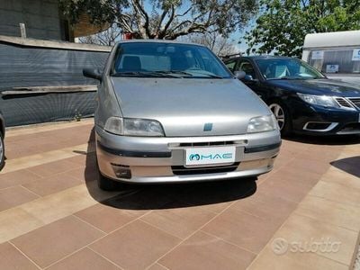 Usata Fiat Punto 73 CV (53 kW) 1996 Grigio Utilitaria