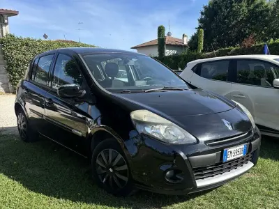 Usata Renault Clio IV Dynamique 75 CV (55 kW) 2012 Other Berlina