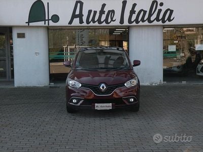 Usata Renault Scénic IV 110 CV (80 kW) 2018 Rosso Monovolume