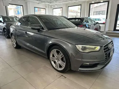 Usata Audi A3 110 CV (80 kW) 2015 Marrone Berlina