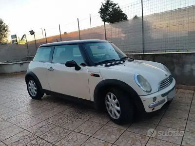 Usata Mini Cooper 116 CV (85 kW) 2004 Utilitaria