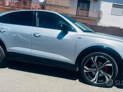 Usata Audi Q3 Sportback Ambiente 150 CV (110 kW) 2020 Grigio SUV