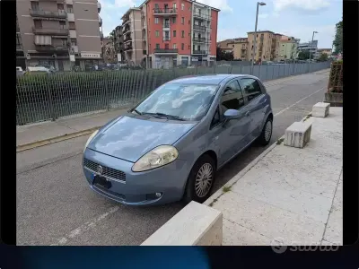 Usado Fiat Punto 65 CV (47 kW) 2010 Utilitario