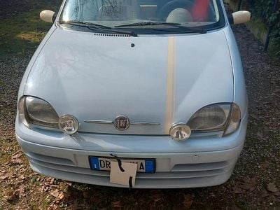 Usata Fiat 600 54 CV (39 kW) 2008 Berlina