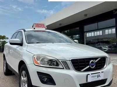 Usado Volvo XC60 Drive Kinetic 175 HP (128 kW) 2009 Branco SUV