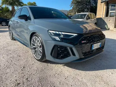 Usata Audi RS3 400 CV (294 kW) 2022 Bluazzurro Berlina