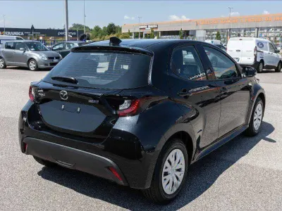 Nuova Mazda 2 Prime-Line 116 CV (85 kW) 2026 Nero Utilitaria