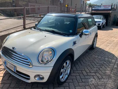 Usata Mini Cooper D Clubman 109 CV (80 kW) 2010 Bianco Station wagon