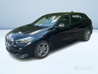 Begagnad BMW 116 M Sport 116 HK (85 kW) 2024 Svart Halvkombi
