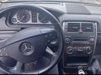 Usata Mercedes B200