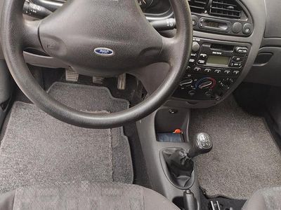 Usata Ford Fiesta 2002 Grigio Utilitaria