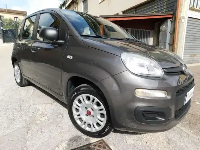 Usata Fiat Panda Lounge 69 CV (50 kW) 2021 Grigio antracite Utilitaria