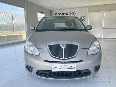 Usata Lancia Ypsilon 59 CV (43 kW) 2010 Beige Utilitaria