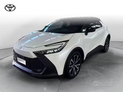 Usata Toyota C-HR Trend 140 CV (102 kW) 2024 Bianco SUV