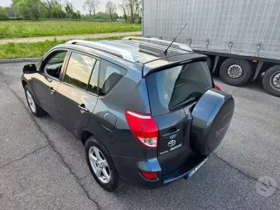 Usata Toyota RAV4 152 CV (111 kW) 2008 SUV
