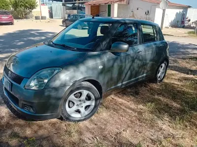 Usata Suzuki Swift GLX 92 CV (67 kW) 2005 Grigio Utilitaria