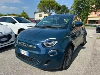 Occasion Fiat 500e La Prima 42 kW (58 PK) 2020 Blauw Sedan