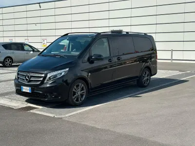 Usata Mercedes Vito 190 CV (139 kW) 2018 Nero Furgone