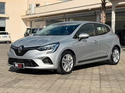 Usata Renault Clio V Business 100 CV (73 kW) 2021 Grigio Utilitaria