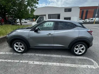 Usata Nissan Juke 114 CV (83 kW) 2022 Grigio SUV
