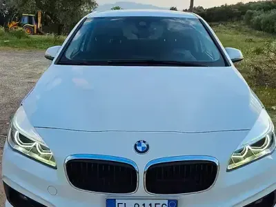 Usata BMW 216 Active Tourer Luxury Line 116 CV (85 kW) 2017 Bianco Monovolume