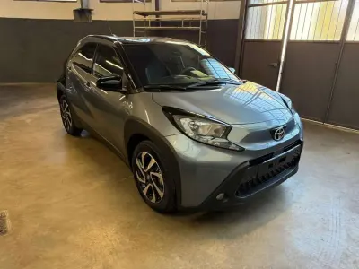 Nuova Toyota Aygo X Trend 72 CV (52 kW) 2025 Celestite grey / tetto nero SUV