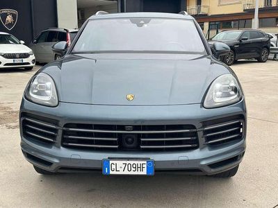 Grigio medio met. Usata 2018 Porsche Cayenne SUV | 39.900 € (Buon prezzo)
