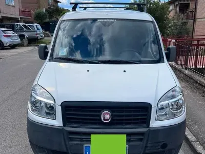 Usata Fiat Doblò 75 CV (55 kW) 2008 Bianco Monovolume