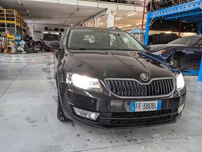 Usata Skoda Octavia Ambition 110 CV (80 kW) 2016 Utilitaria