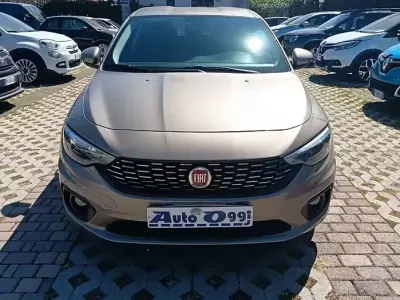 Gebraucht Fiat Tipo Easy 120 PS (88 kW) 2018 Braun Limousine