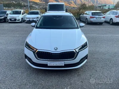 Usata Skoda Octavia Scout Scout 4x4 150 CV (110 kW) 2023 Bianco Station wagon