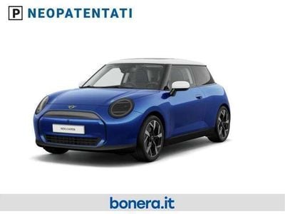 Nuova Mini Cooper SE Classic 135 kW (184 CV) 2025 Nanuq white Utilitaria