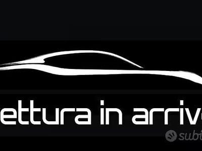 Usata VW T-Roc Style 150 CV (110 kW) 2018 Giallo SUV