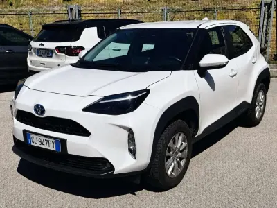 Usata Toyota Yaris Cross 116 CV (85 kW) 2022 Bianco SUV