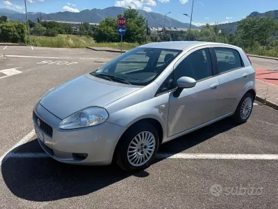 Usata Fiat Punto 60 CV (44 kW) 2007 Grigio Utilitaria