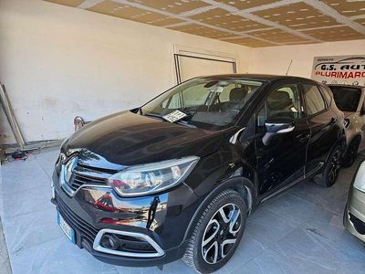 Usata Renault Captur 90 CV (66 kW) 2015 SUV