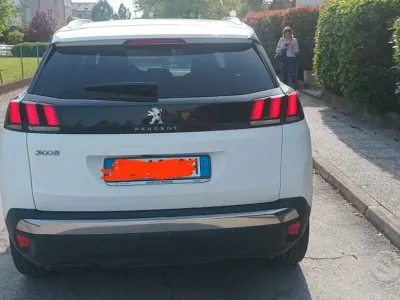 Usata Peugeot 3008 Allure 131 CV (96 kW) 2020 Bianco SUV