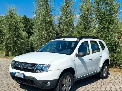 Usata Dacia Duster 101 CV (74 kW) 2015 Bianco SUV