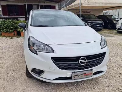 Usata Opel Corsa Cosmo 90 CV (66 kW) 2015 Bianco Utilitaria
