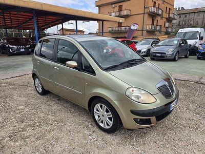 Usata Lancia Musa 95 CV (69 kW) 2007 Grigio Monovolume