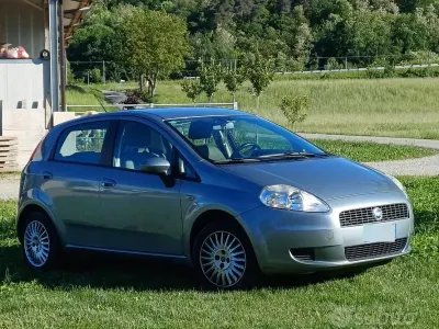 Usata Fiat Punto 65 CV (47 kW) 2006 Grigio Utilitaria