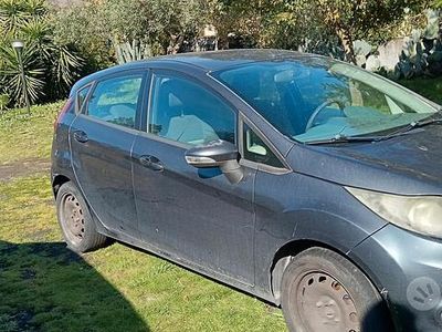 Usata Ford Fiesta 2011 Grigio Utilitaria