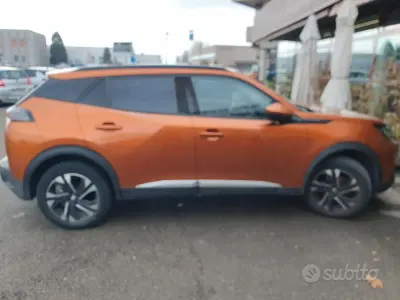 Usata Peugeot 2008 131 CV (96 kW) 2020 SUV