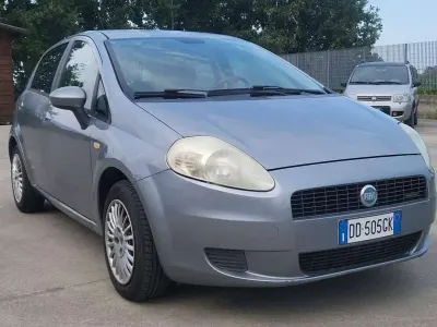 Usata Fiat Grande Punto Active 75 CV (55 kW) 2006 Grigio Utilitaria