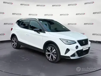 Usata Seat Arona Xperience 95 CV (69 kW) 2023 Bianco SUV