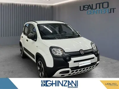 Usado Fiat Panda Cross Cross 70 HP (51 kW) 2020 Azul Citadino