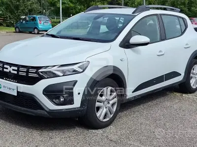 Usata Dacia Sandero Expression 101 CV (74 kW) 2023 Bianco Utilitaria