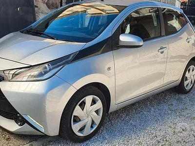 Usata Toyota Aygo X-play 69 CV (50 kW) 2015 Grigio Utilitaria