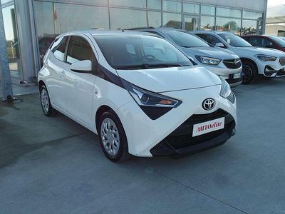 Usata Toyota Aygo Business Edition 72 CV (52 kW) 2018 Bianco Utilitaria